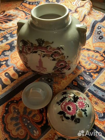 Чайница фарфор