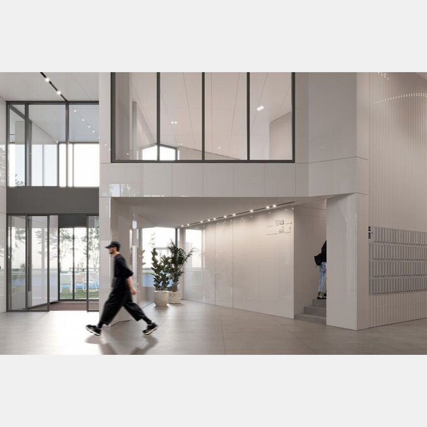 2-к. квартира, 65 м², 17/25 эт.