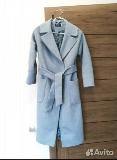 Пальто женское 42 44 новое