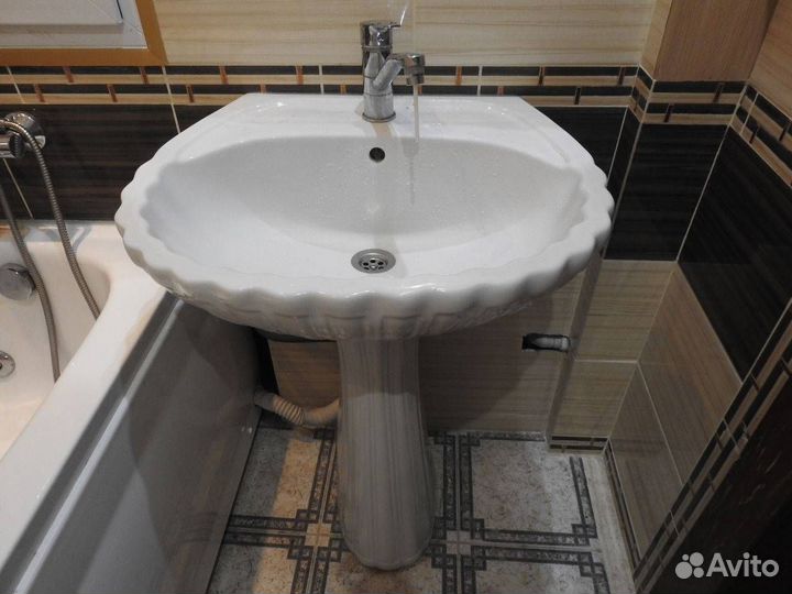 Сантехник. Слесарь сантехник. Услуги сантехника