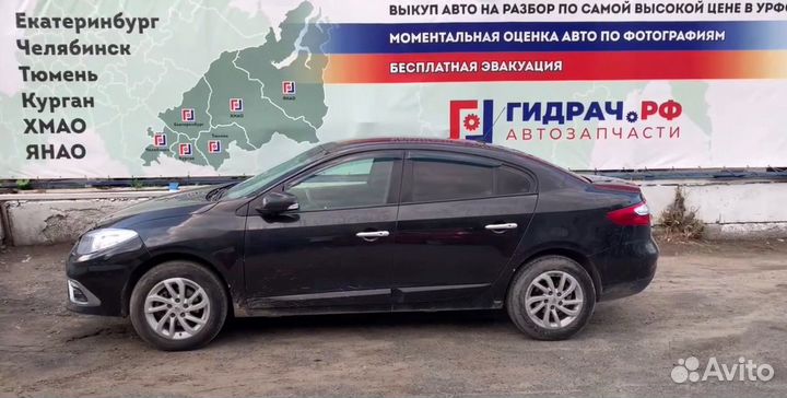 Стекло двери задней правой Renault Fluence 8230000