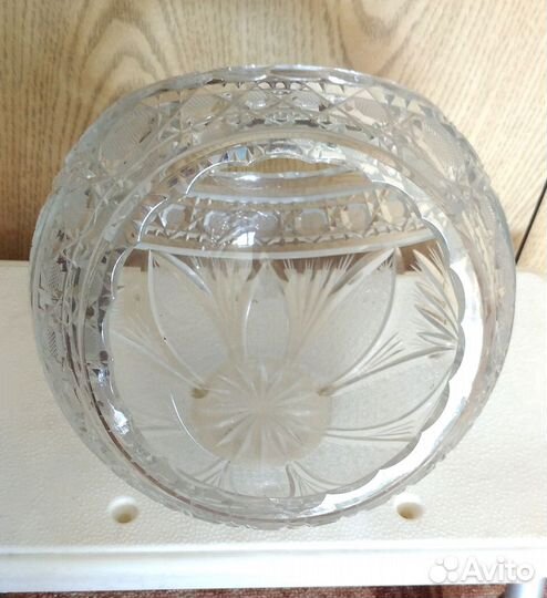 Хрустальная ваза корзина