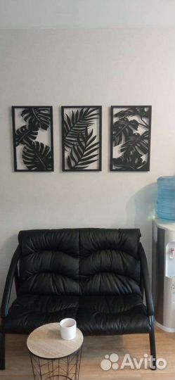 Резное панно из дерева