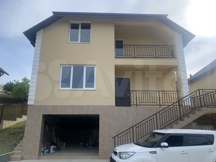 Дом 186 м² на участке 6 сот.