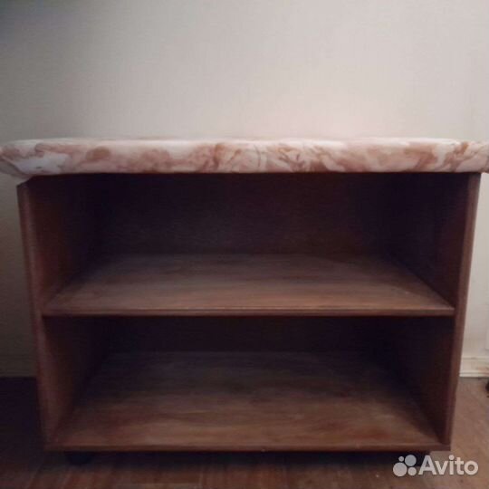 Тумбочка для прихожей