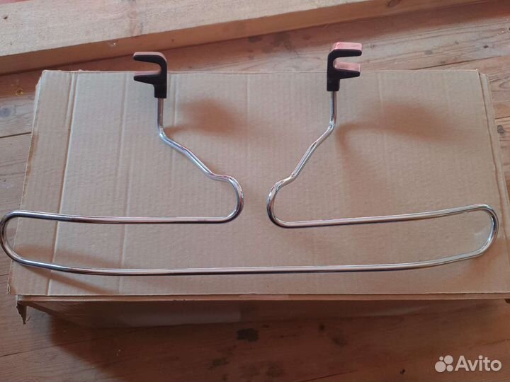 Вешалка плечики в машину