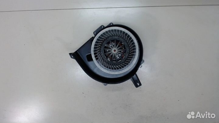 Двигатель отопителя Skoda Fabia, 2019