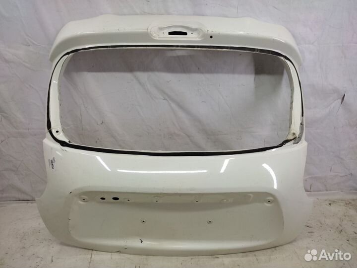 Крышка багажника Nissan Juke F15 2011