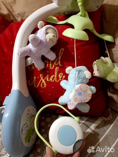 Мобиль на кроватку с проектором