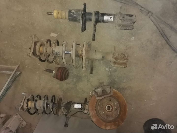 LADA granta стойка правая передняя