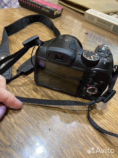 Fujifilm FinePix S2500HD