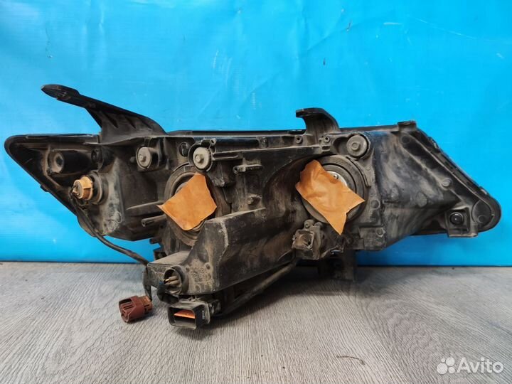 Фара левая Mitsubishi Outlander 2 хл 2007-2012