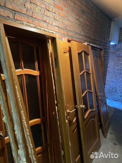 Межкомнатные двери с коробками и надичкой