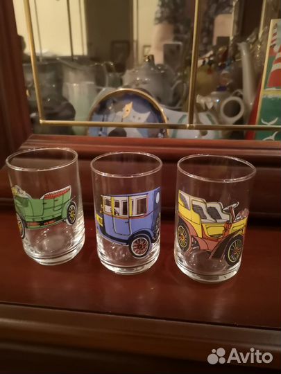 Винтажные стаканчики-стопки с машинками