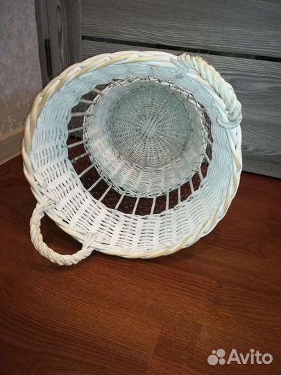 Корзина плетеная