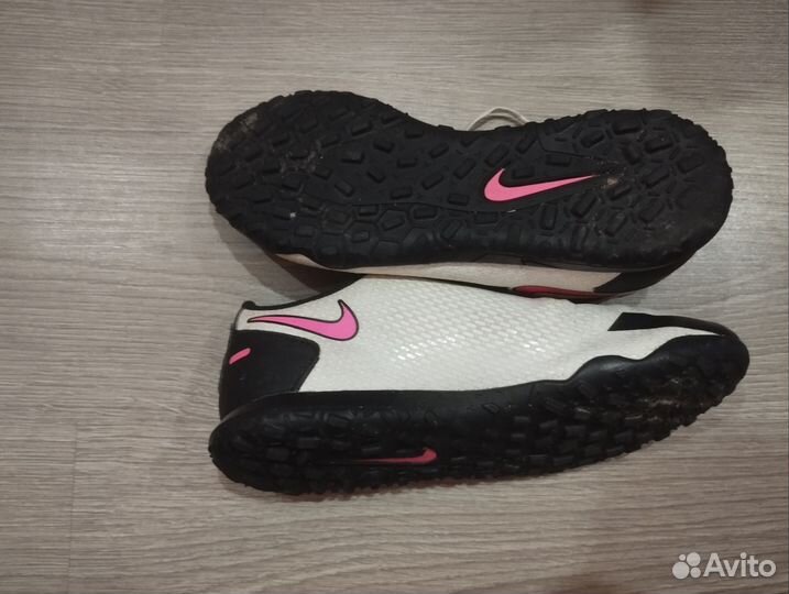 Сороконожки nike phantom gx