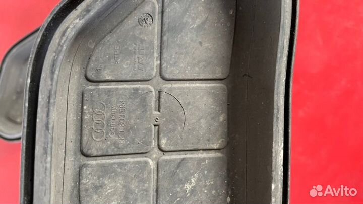 Заглушка кузова Audi A4 B8 1.8 tfsi cdhb 2009