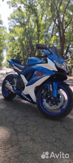 Suzuki gsx-r 750