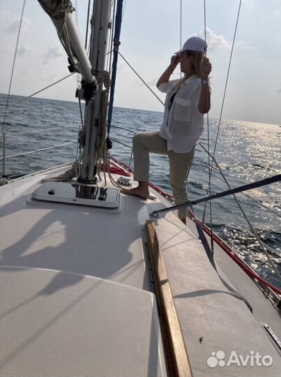 Аренда парусно-моторной яхты в Геленджике