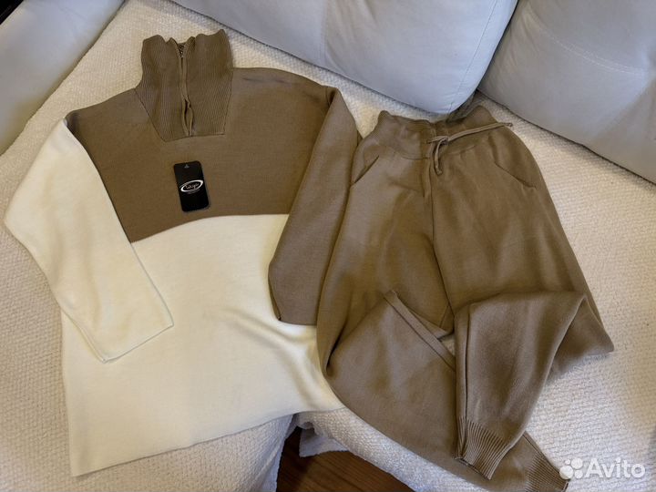 Костюм женский новый