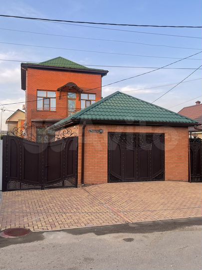 Дом 200 м² на участке 4 сот.