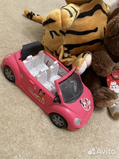Мягкие игрушки машинка и тапочки сапожки