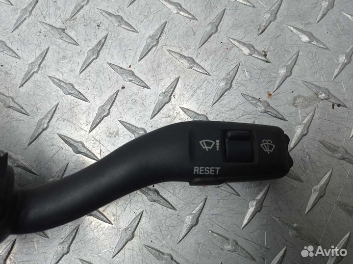 Переключатель подрулевой (стрекоза) Audi A6 C6 4E0953549