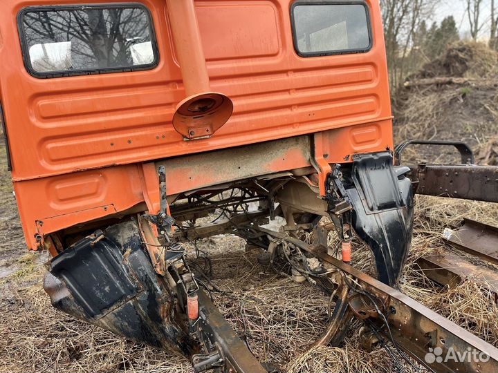 Продам камаз урал на запчасти