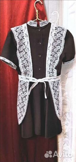 Лента и платье для выпускника