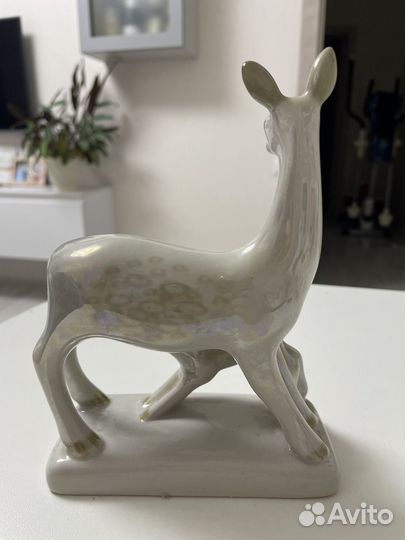 Фарфоровая Статуэтка Олениха и олененок СССР