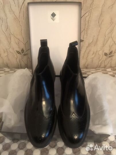 Ботинки мужские 41 размер новые
