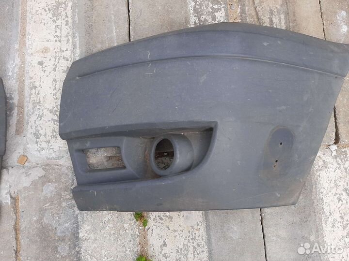 Часть переднего бампера