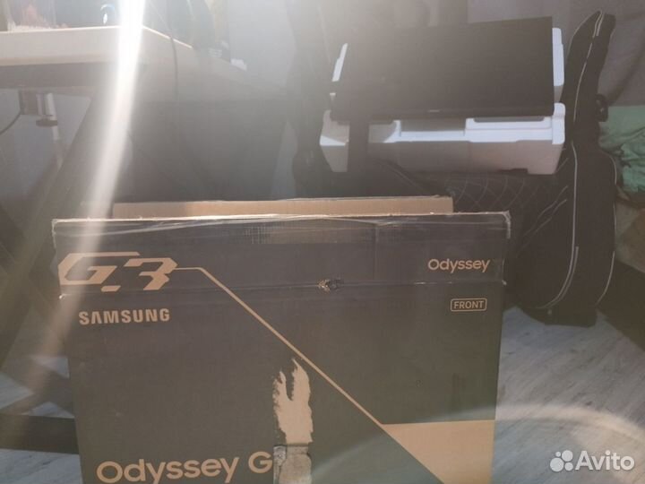 Монитор Samsung odyssey g3