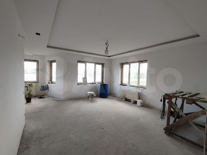 Коттедж 207 м² на участке 16 сот.