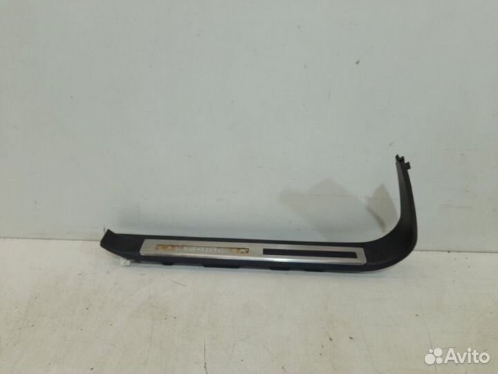 Накладка порога внутренняя передняя правая Toyota