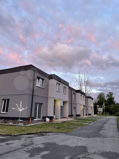 2-к. квартира, 90 м², 1/2 эт.