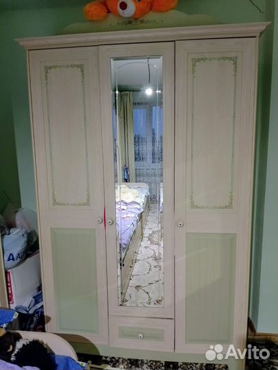 Шкаф для одежды бу