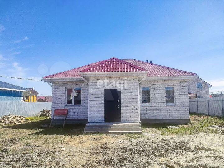 Коттедж 130 м² на участке 7 сот.