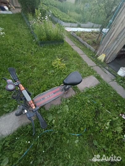 Самокат взрослый электрический бу