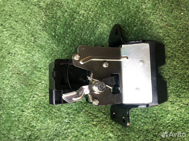 Замок крышки багажника Kia Ceed 2 I30 hyundai