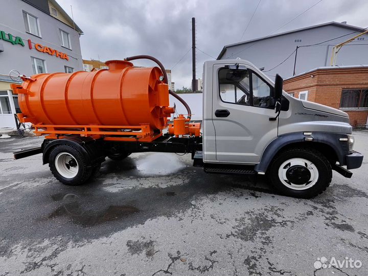 Илосос, ассенизатор