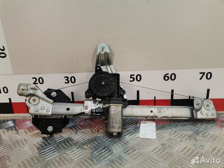 Стеклоподъемник электрический задний правый Dacia