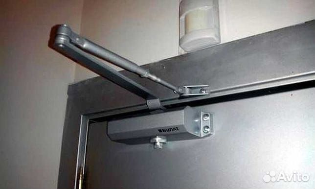 Установка, замена дверных доводчиков