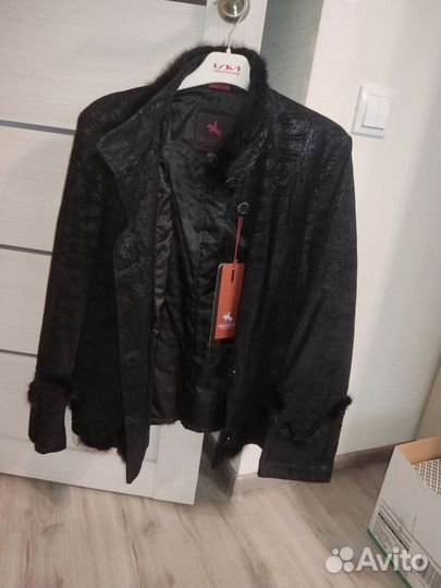 Куртка кожаная женская демисезонная