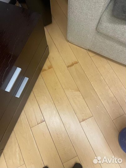 Консоль под телевизор