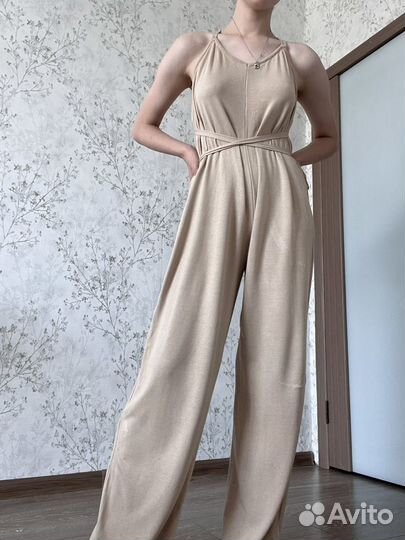 Комбинезон женский