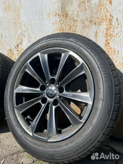 Bridgestone Blizzak LM-001 225/55 R17 H