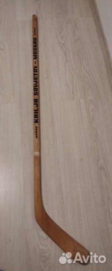 Раритетная хоккейная клюшка с автографом