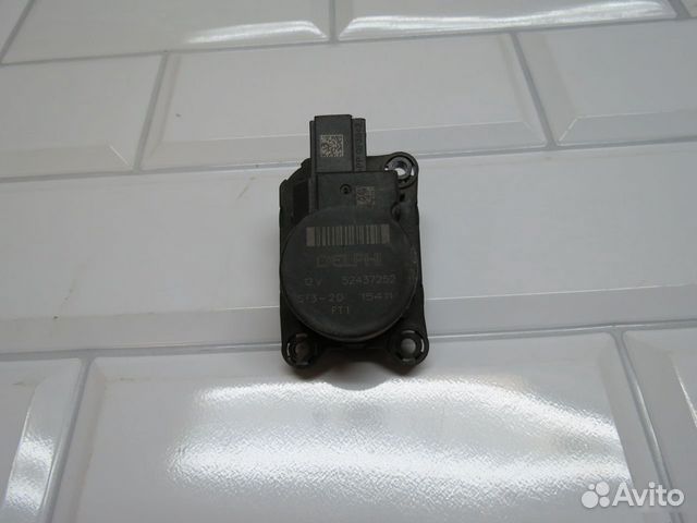 Моторчик заслонки отопителя Opel Insignia