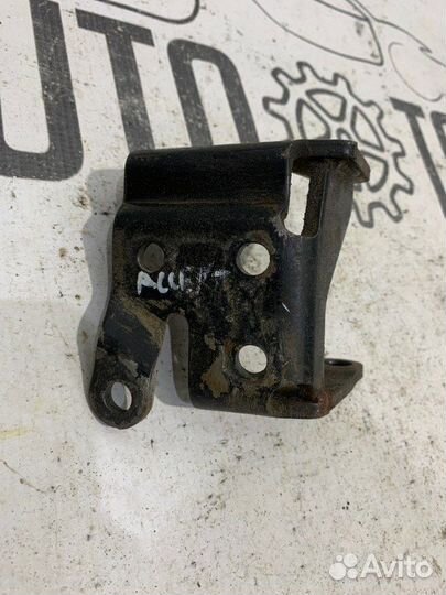 Кронштейн генератора Hyundai Accent G4EC 2006